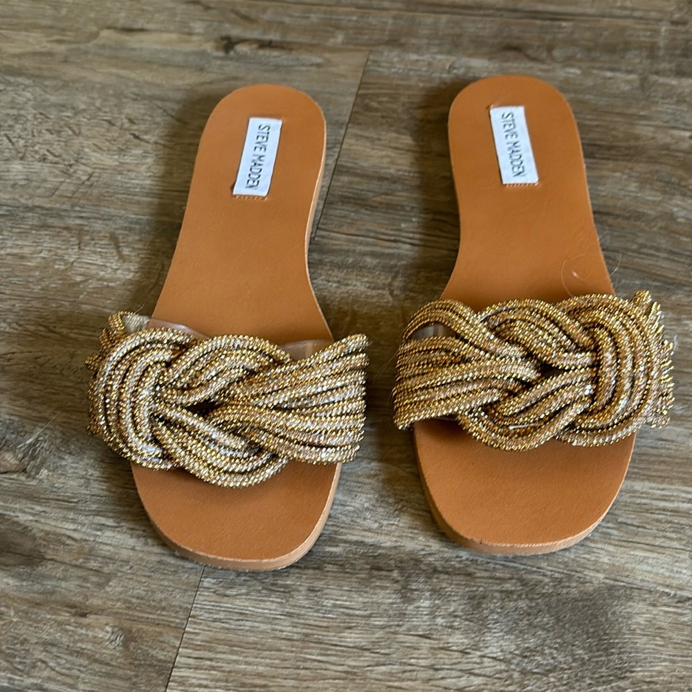 Size 9, Steve Madden shoe